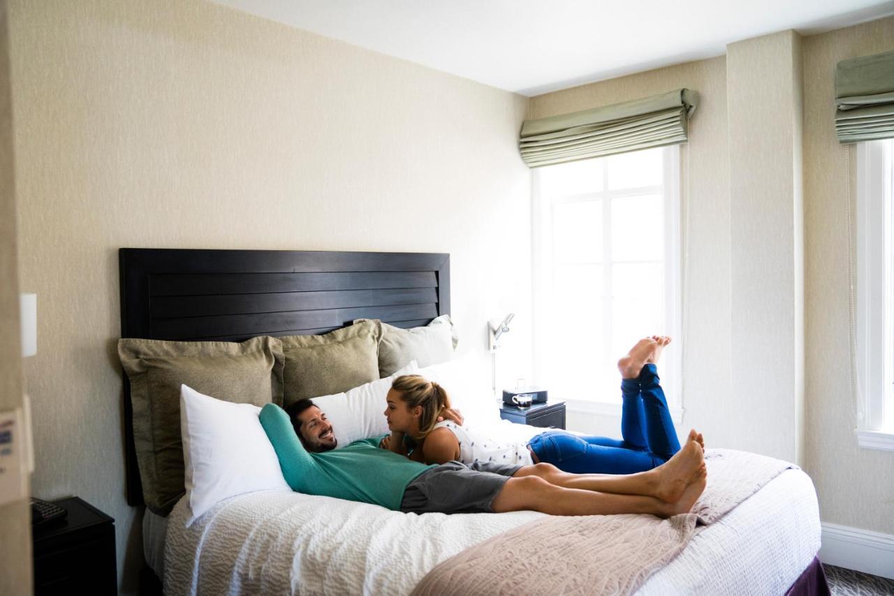 Classic Queen Bed