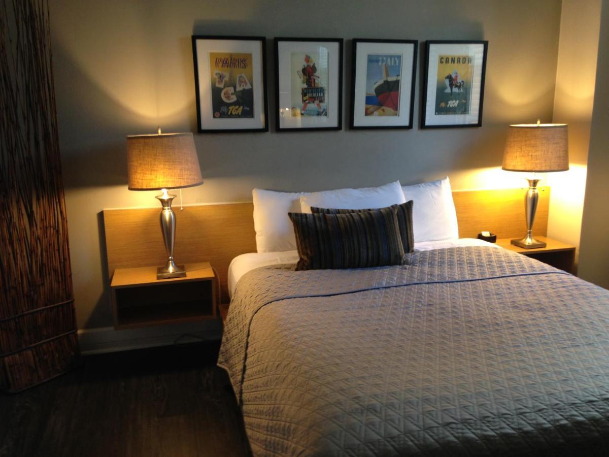 Queen Room