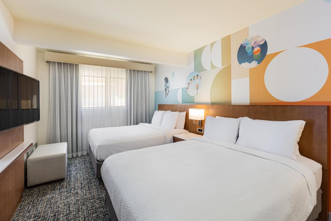 One-Bedroom Suite