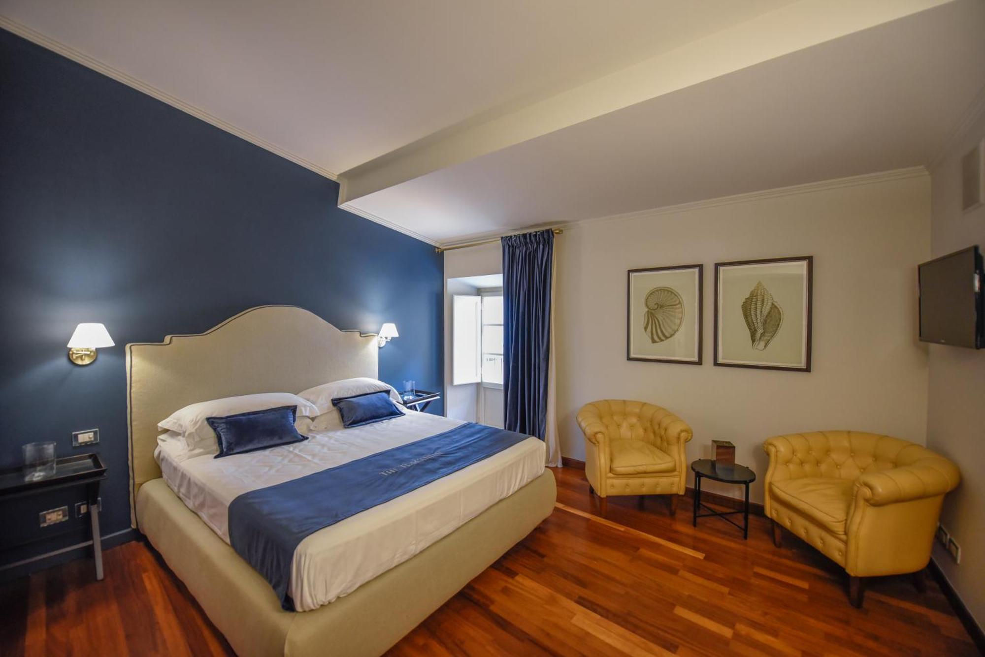 Deluxe King Suite