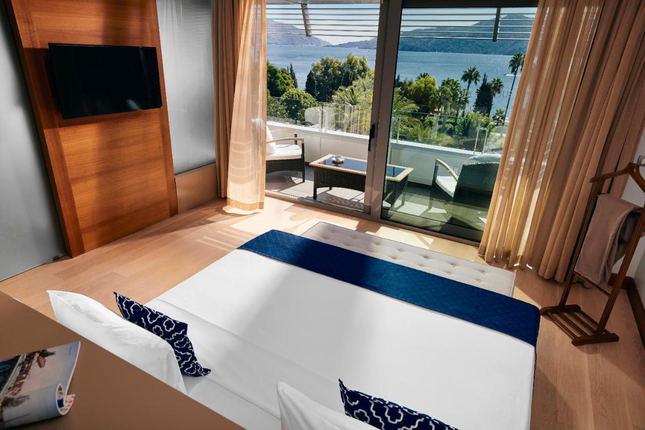 Deluxe Sea View Suite,944317588:JPEG