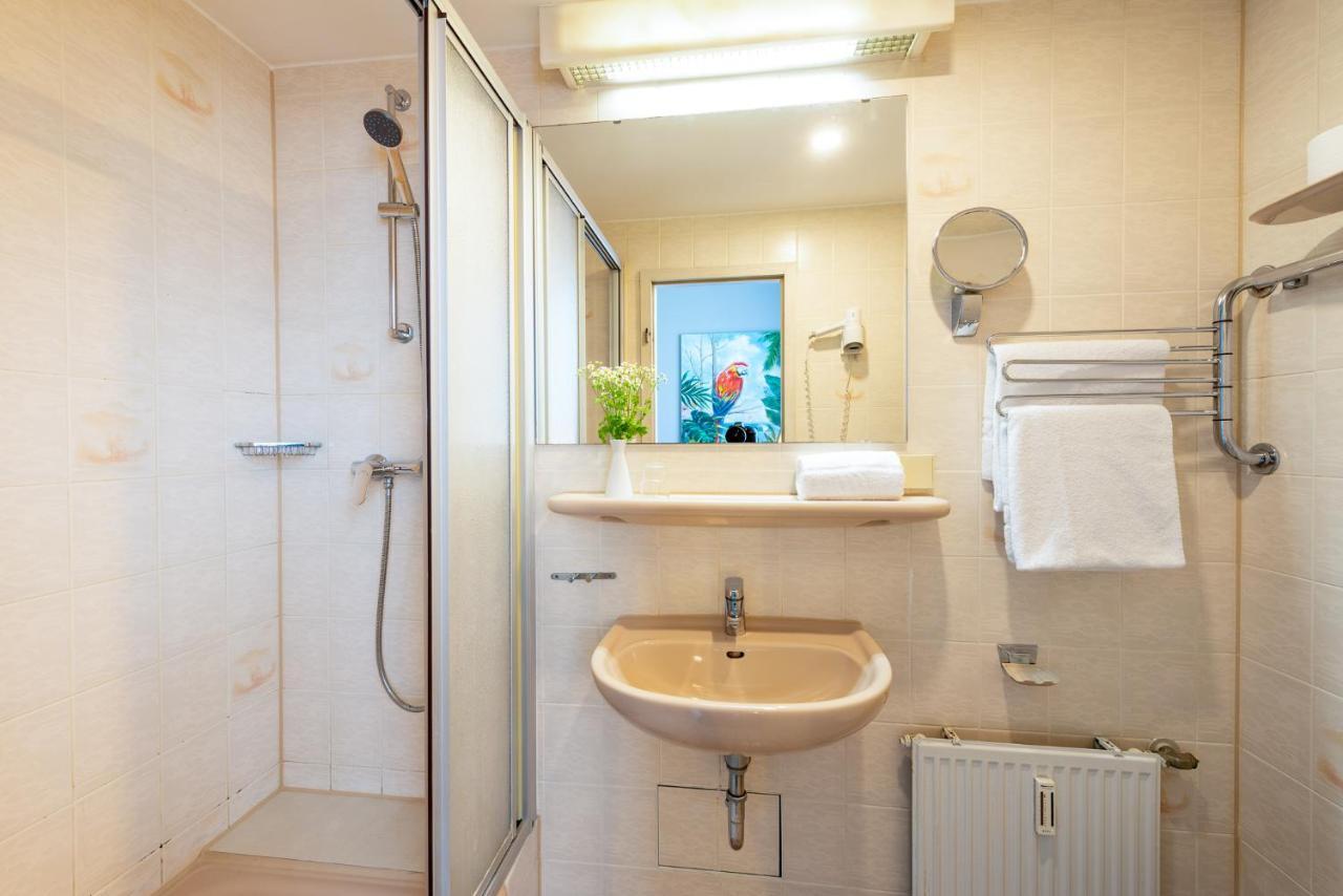 Dreibettzimmer