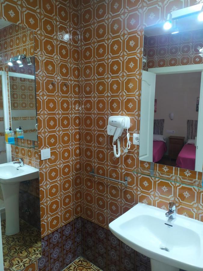 Triple Room with Private Bathroom,1129473081:JPEG