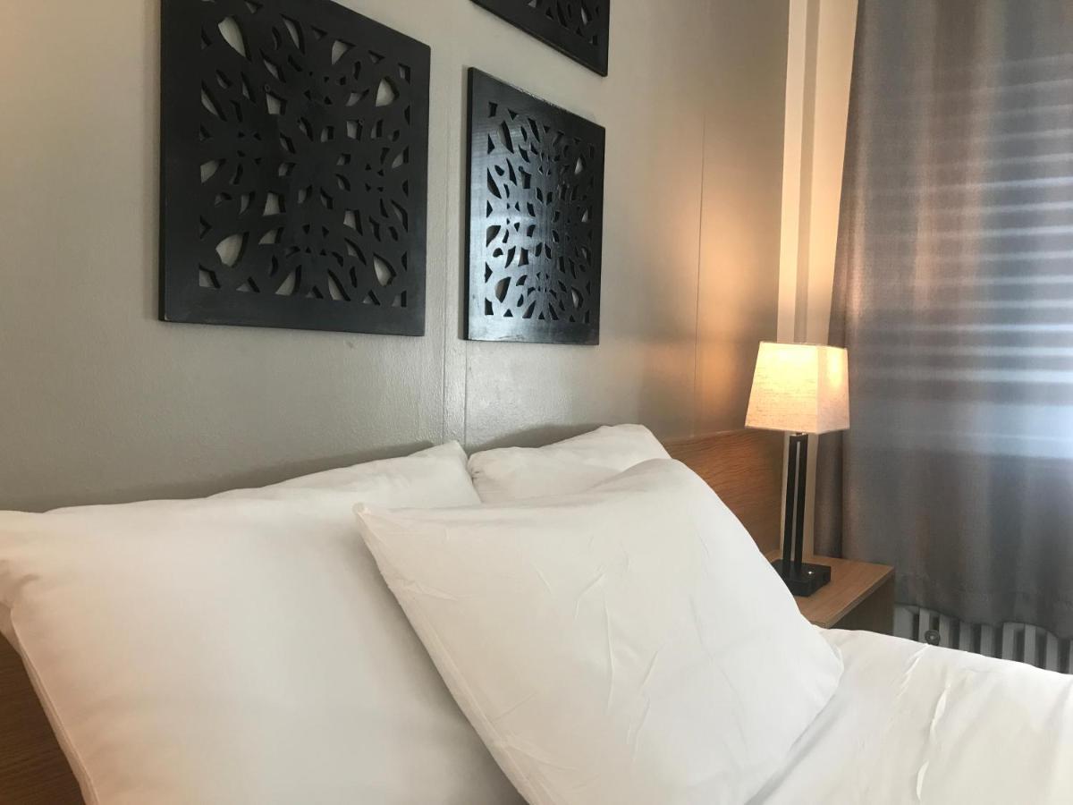 Petite Double Room One Double Bed