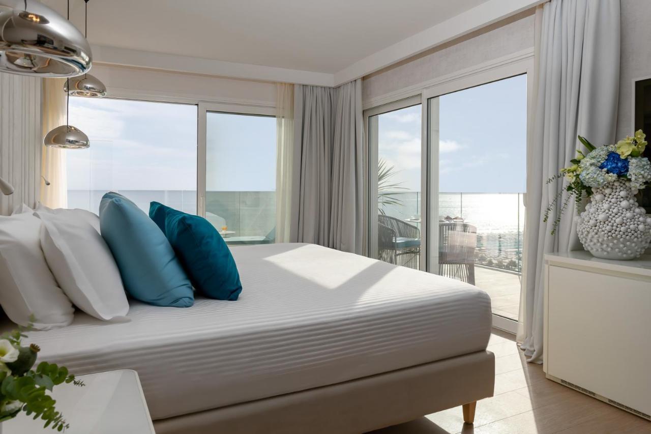 Deluxe Suite with Sea View,1141387930:JPEG