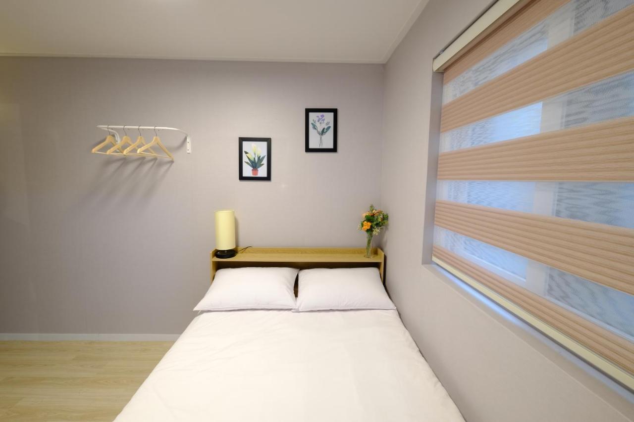Double Room Private Bathroom