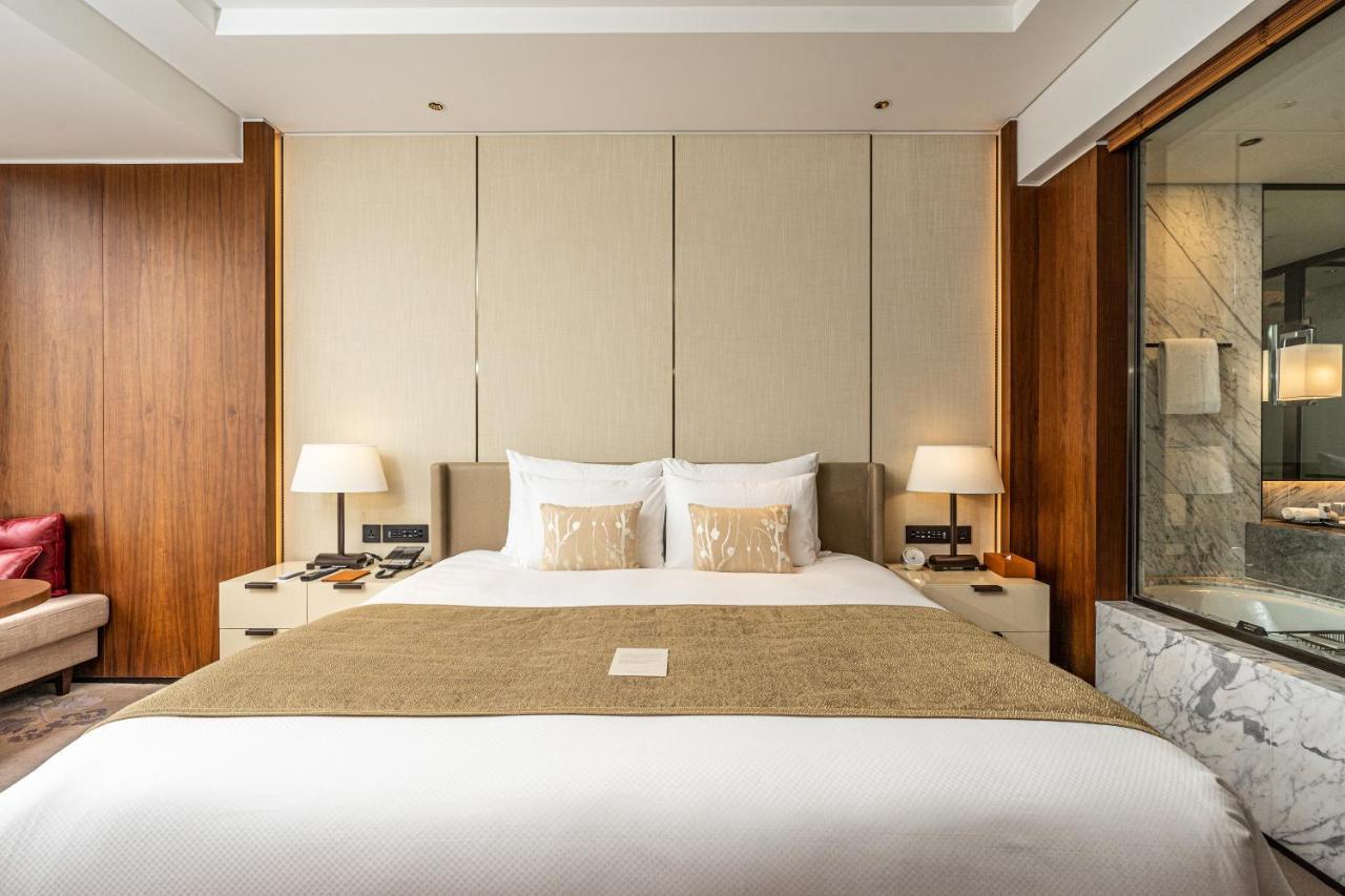 Executive Tower Grand Deluxe Double