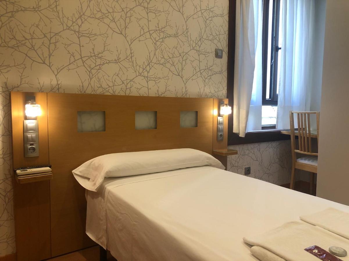 Single Room Bathroom