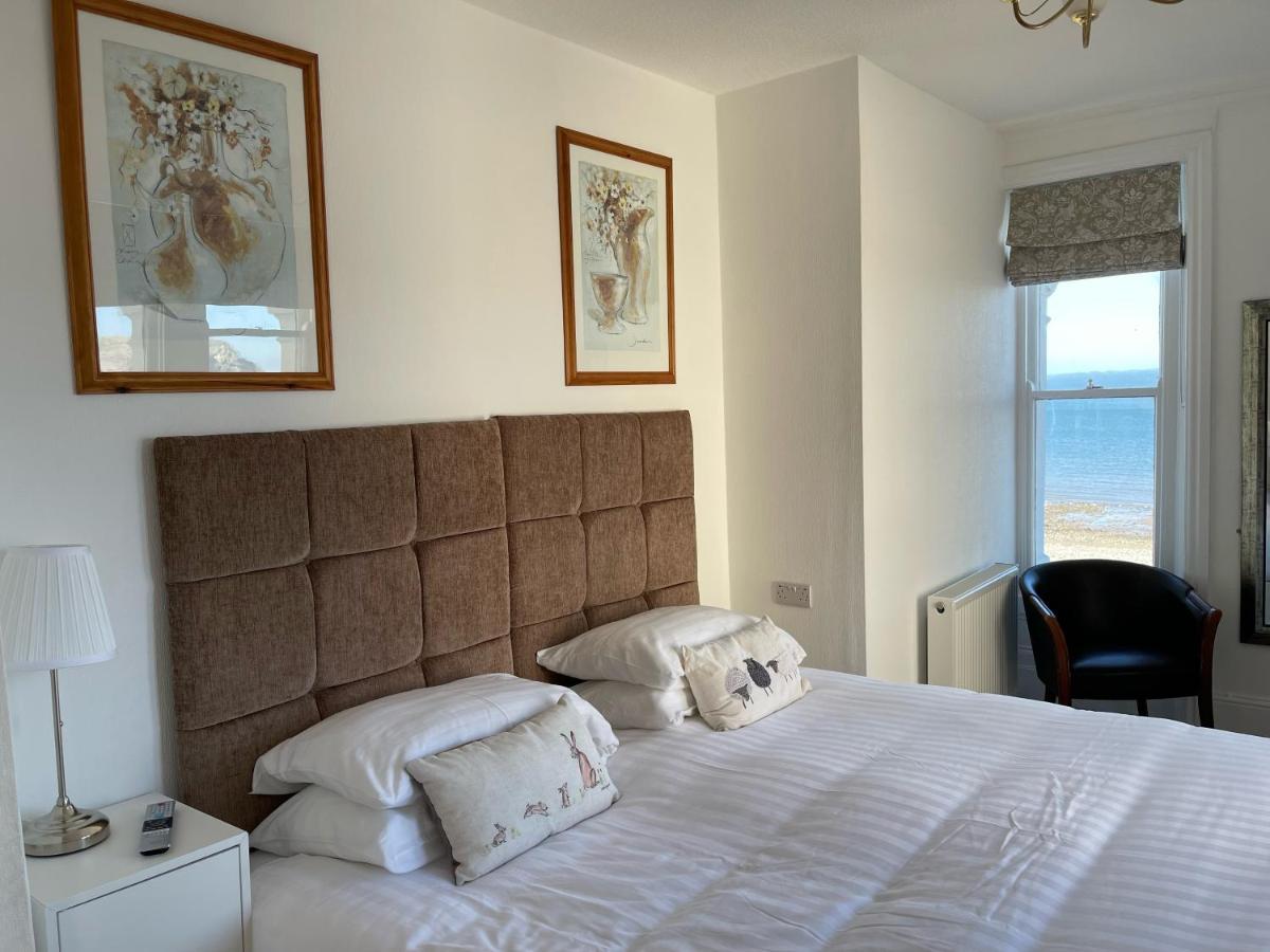 Twin Room with Sea View