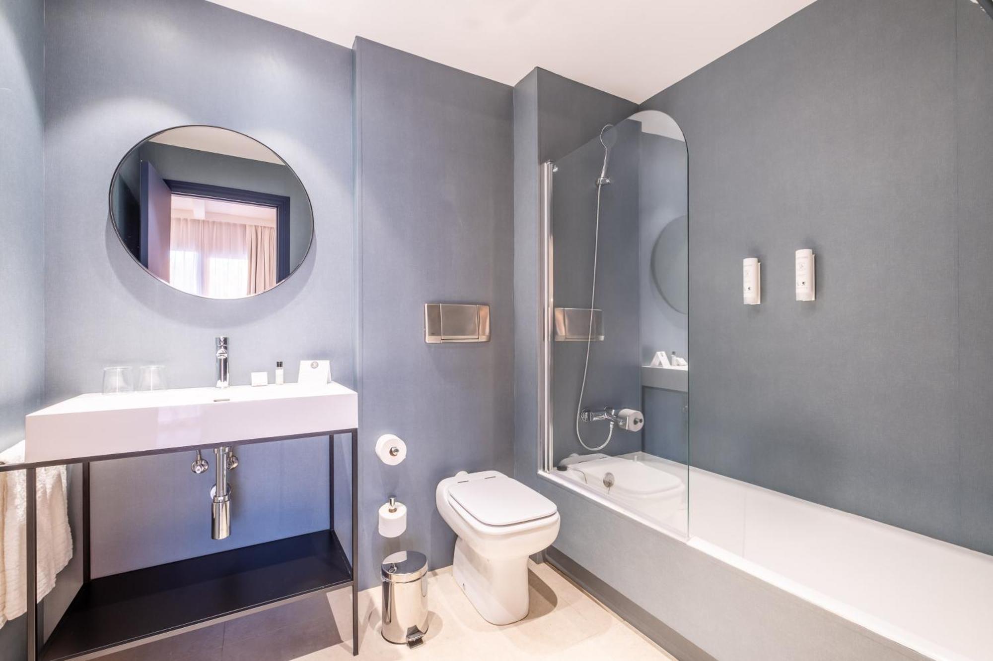 Double or Twin Room Terrace