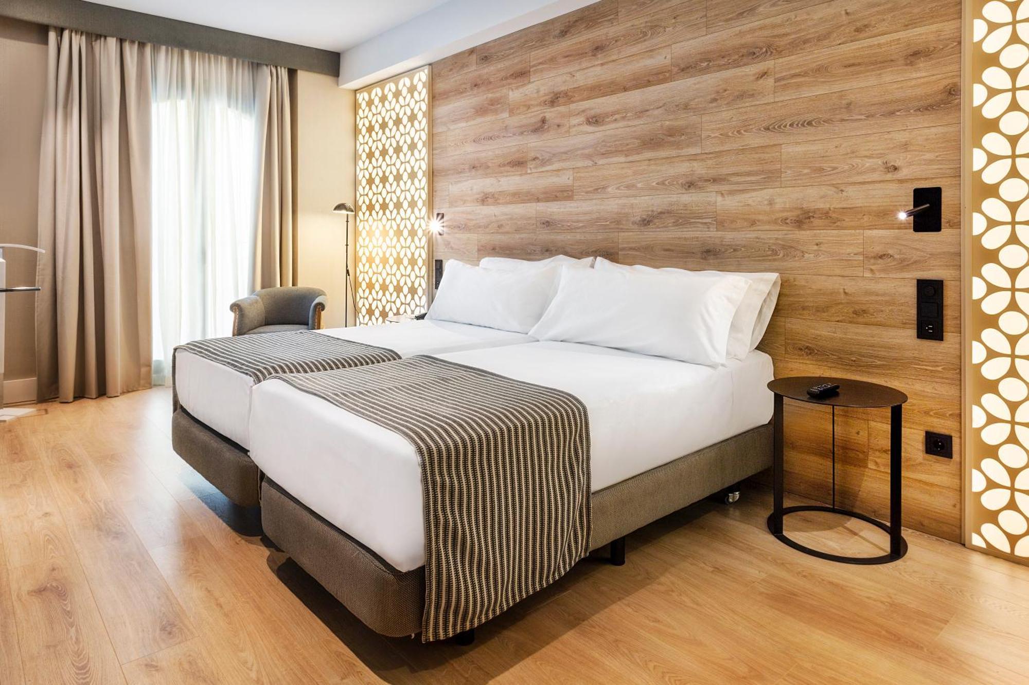 Deluxe Double or Twin Room Spa Access