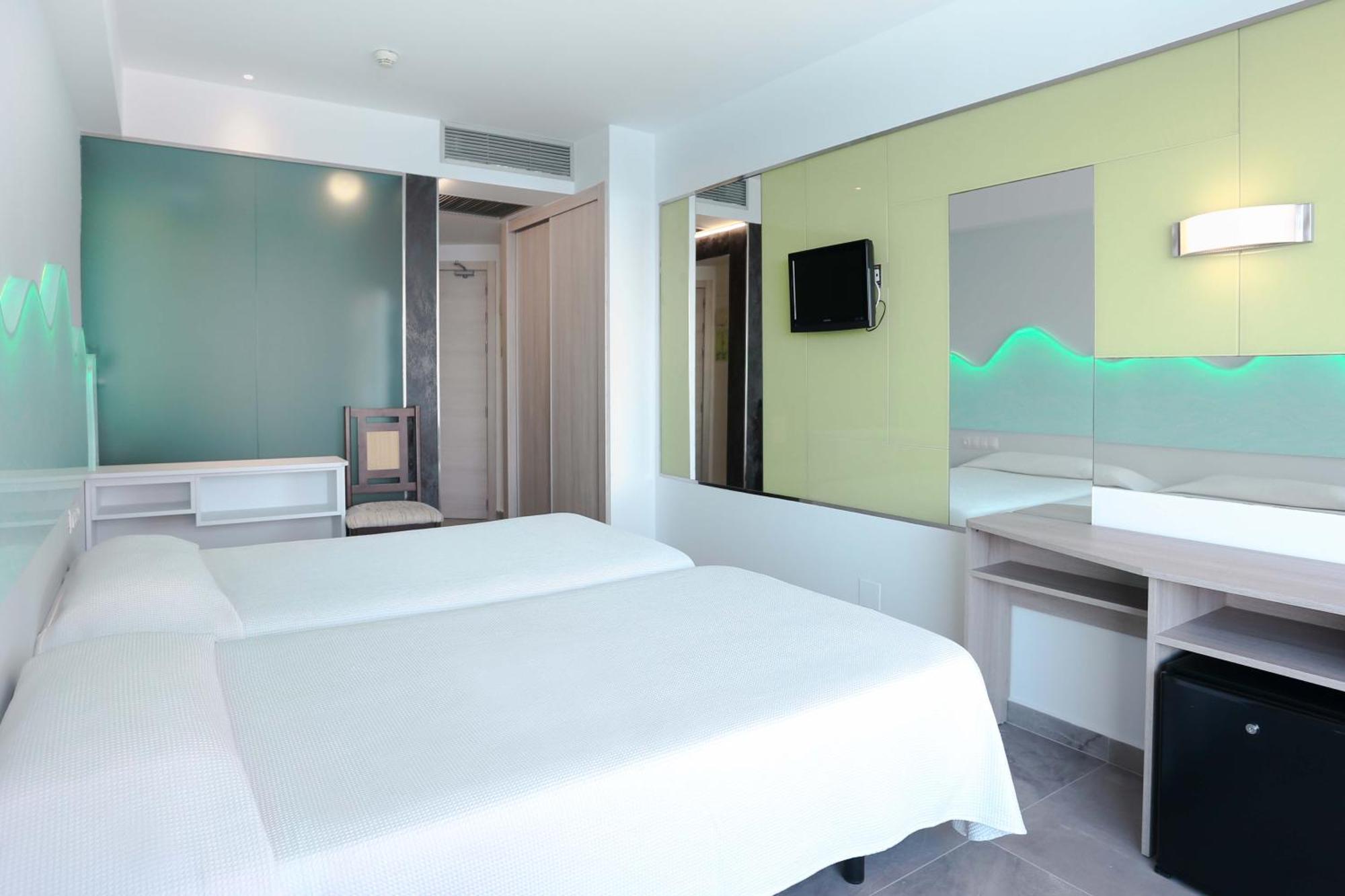 Twin Room Sea View