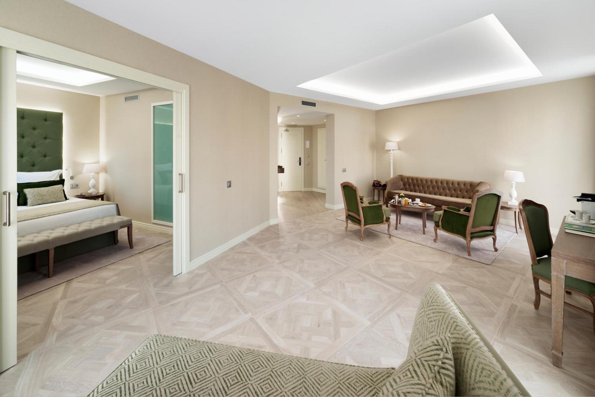 Grand Master Suite