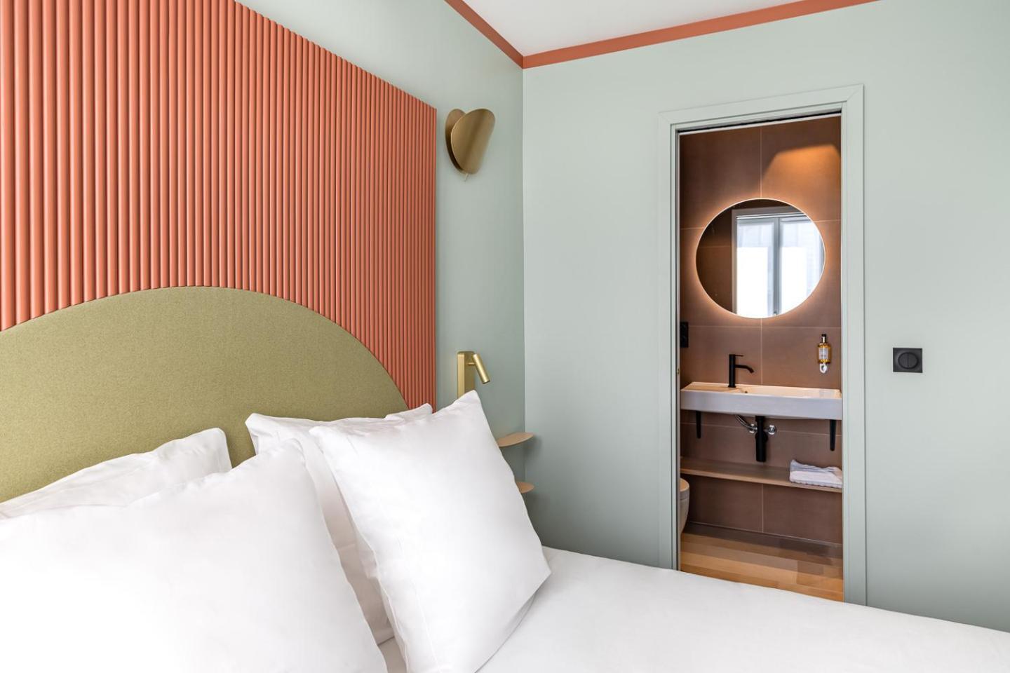 Quarto Standard com Cama de Casal ou 2 de Solteiro