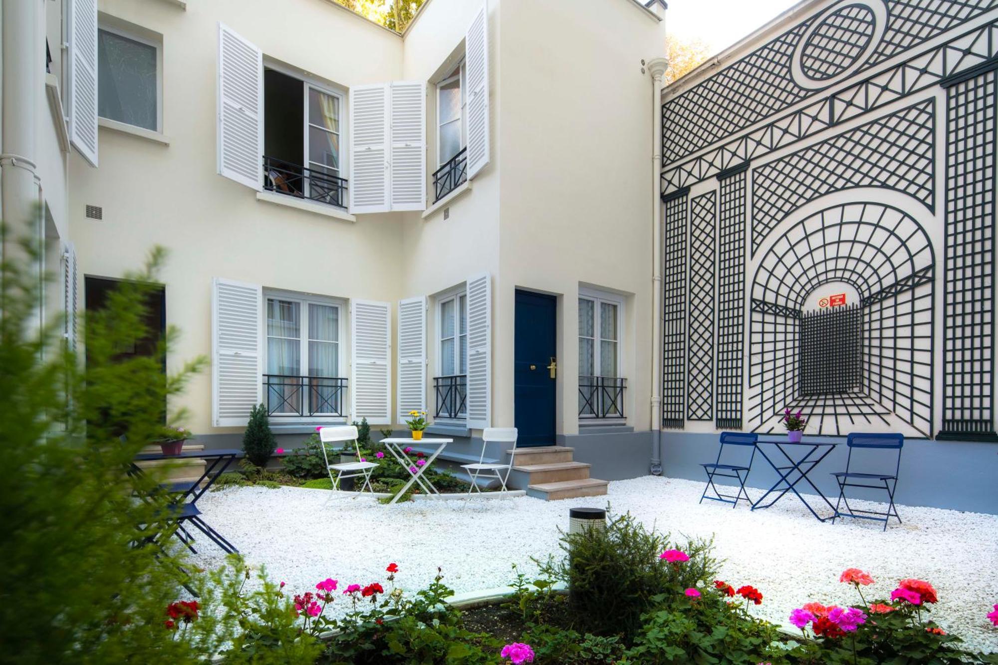 Double Room Garden View
