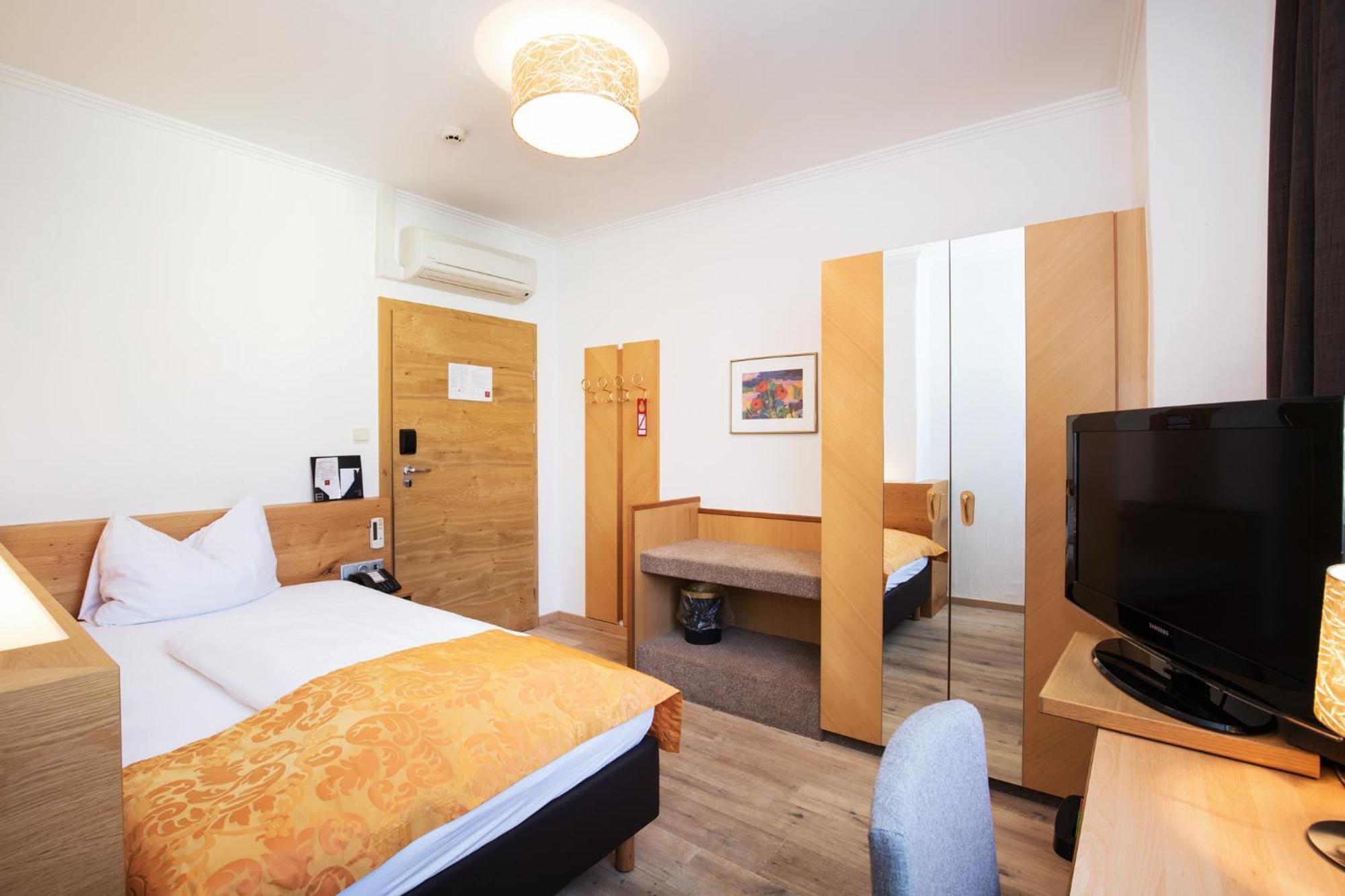 Single Room
