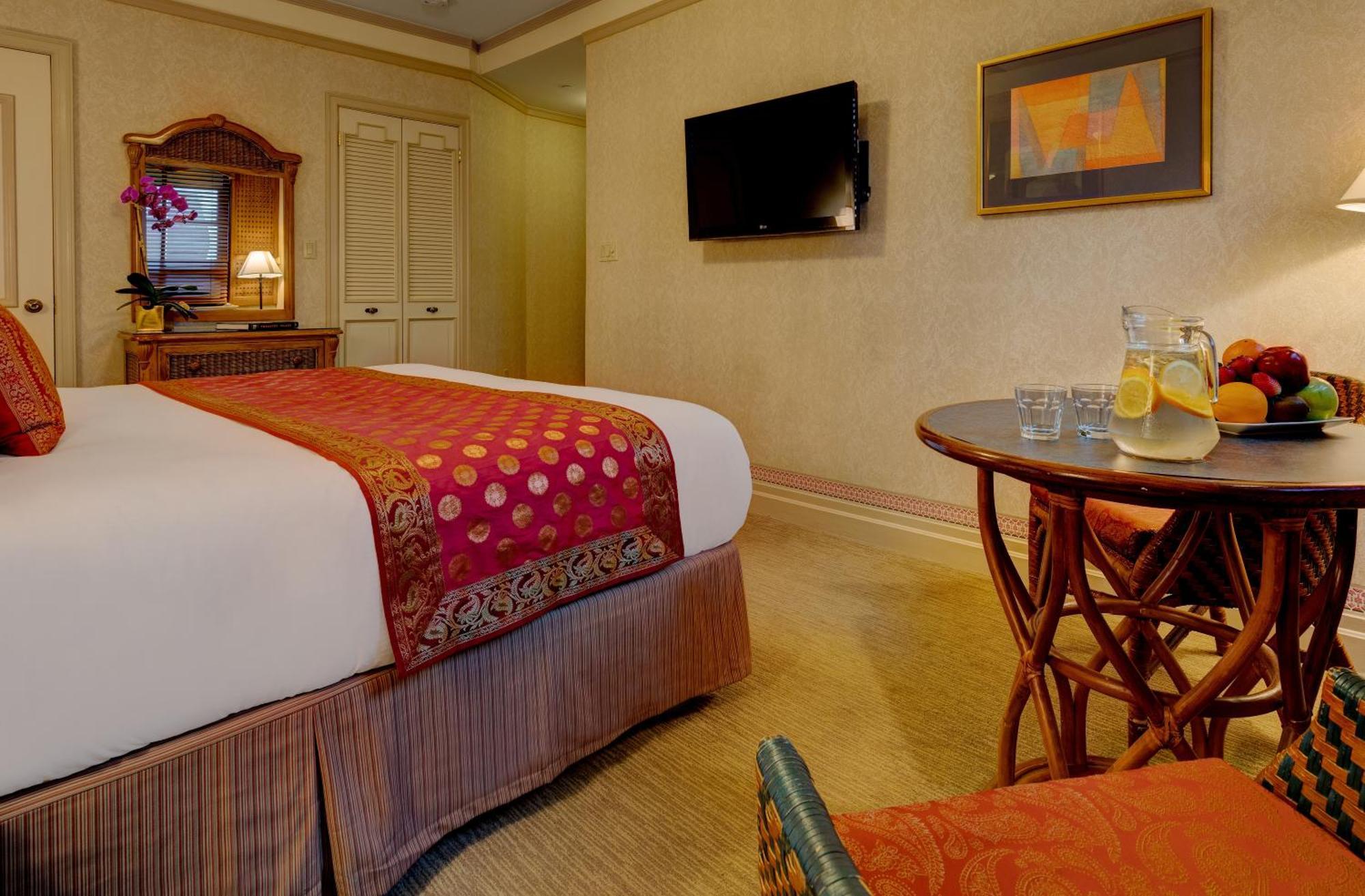 Premium Accessible Room 1 King Bed