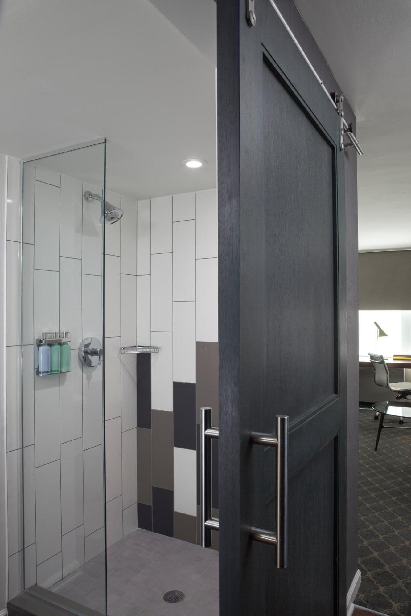 Queen Room,1210919554:JPEG