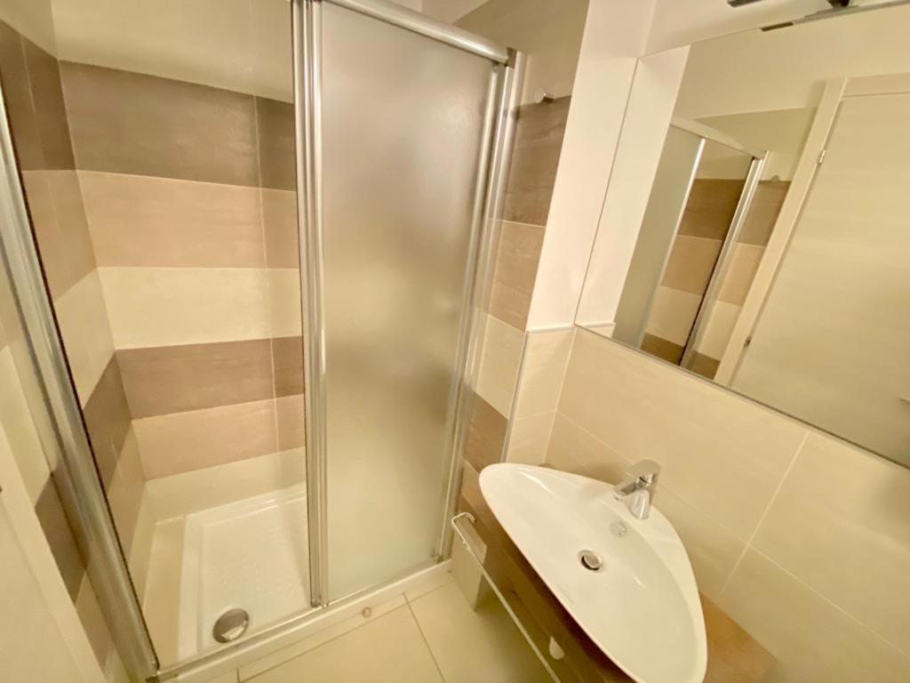Luxury Triple Room