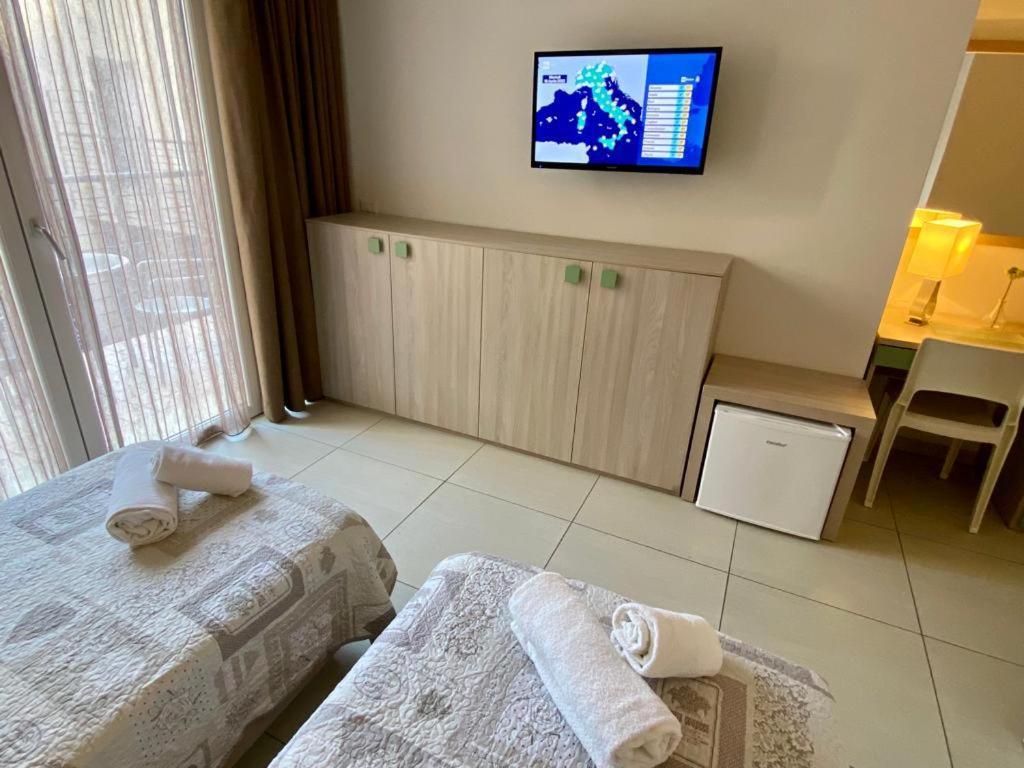 Luxury Triple Room