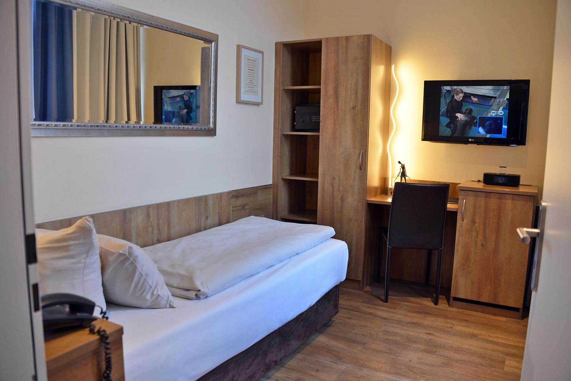 Single Room