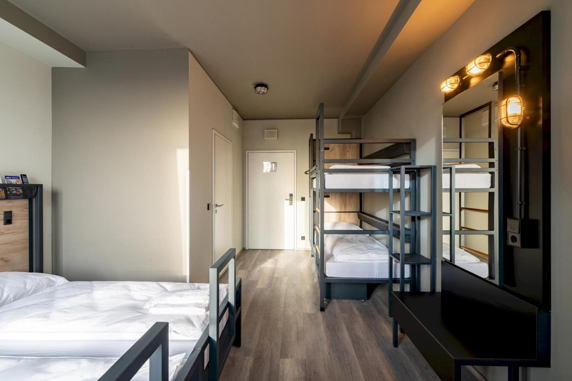 Bed 4-Bed Dormitory Room