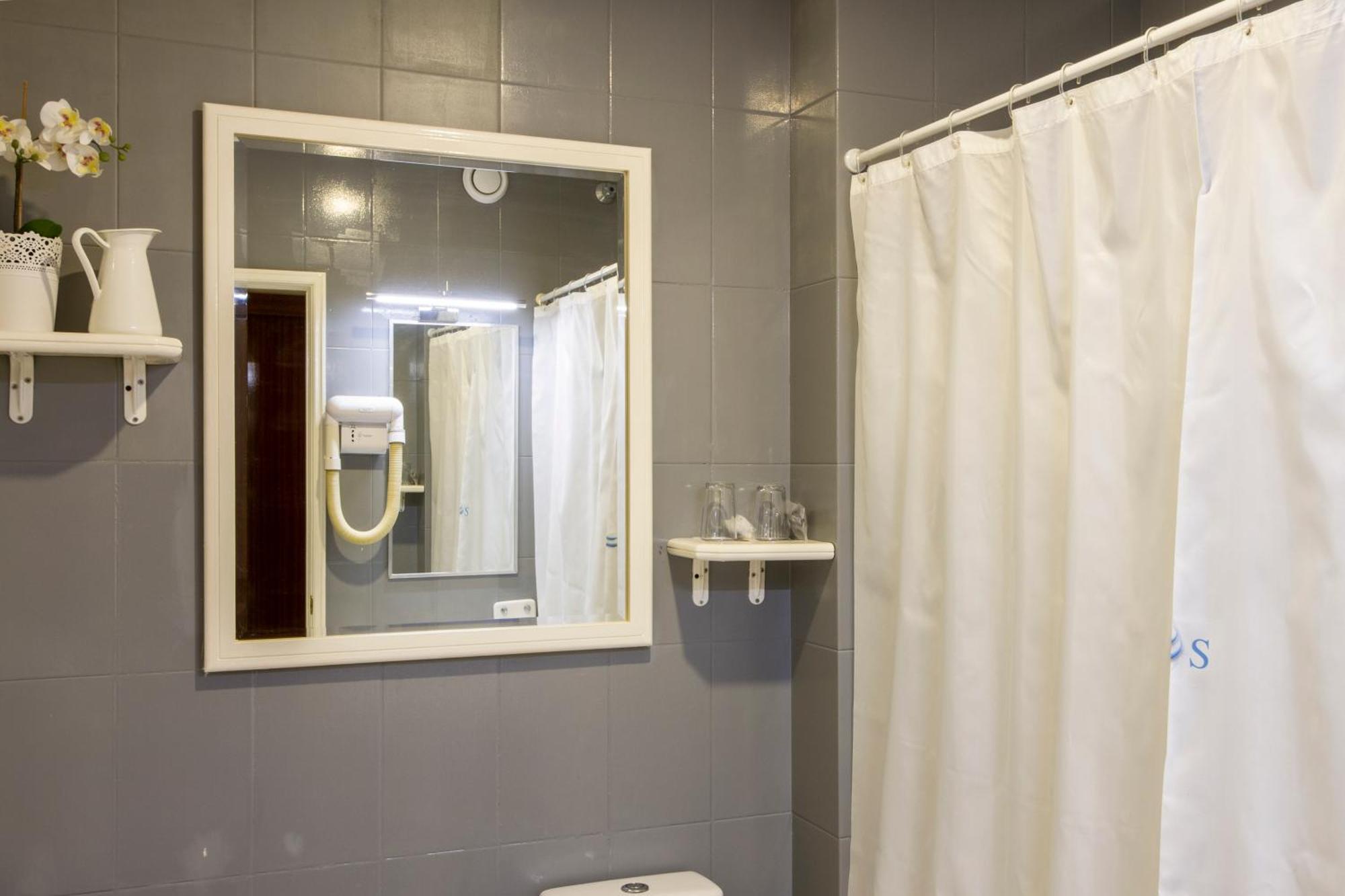 Quarto Superior com 2 Camas de Solteiro