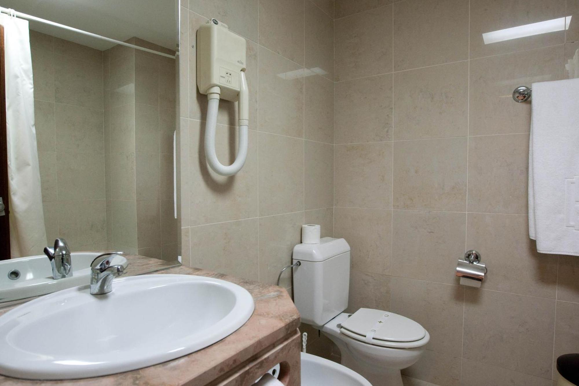 Superior Twin Room,1248556840:JPEG