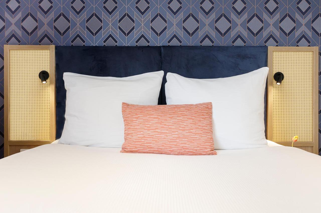 Studio met Queensize Bed