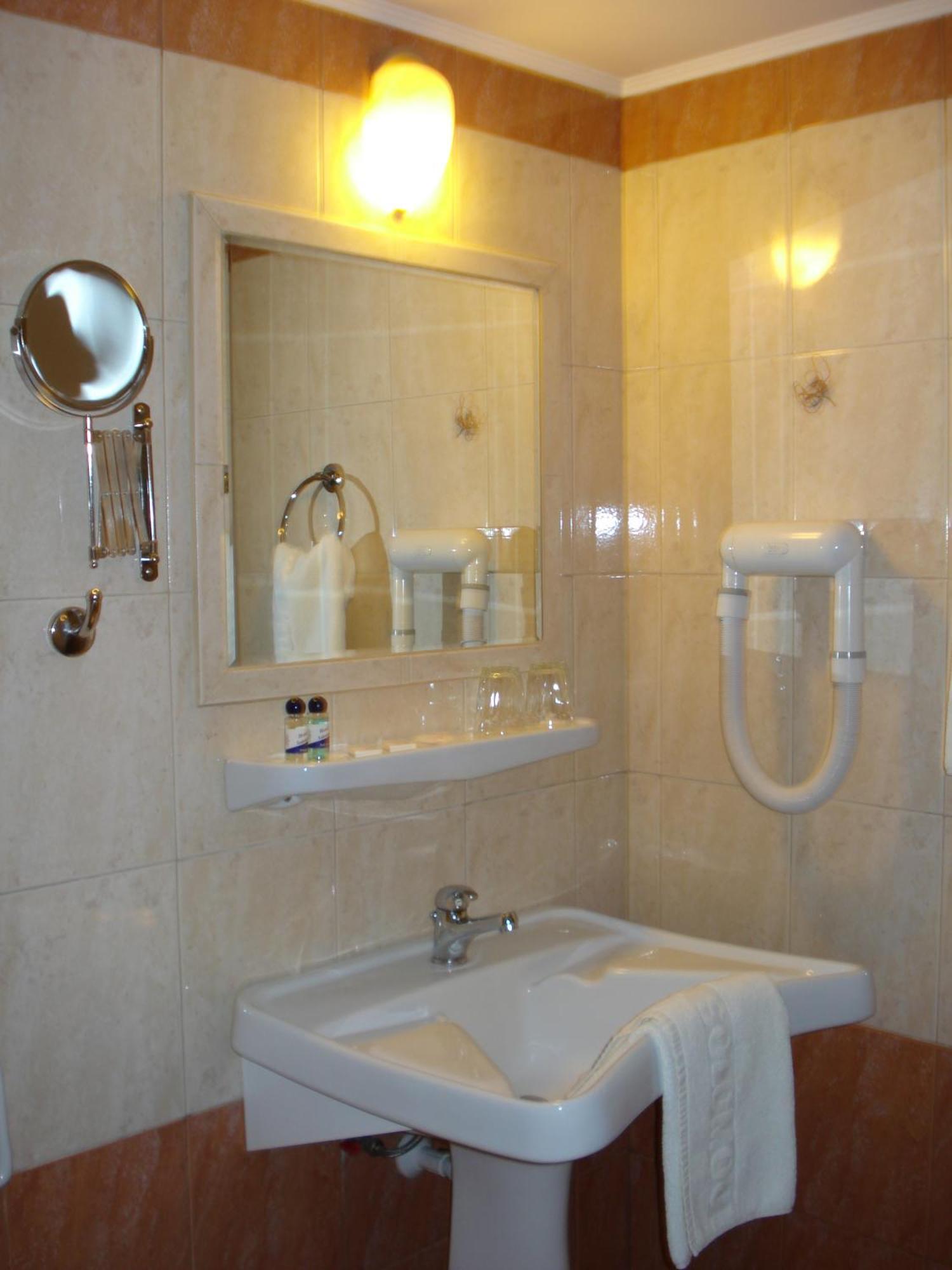 Ιnterior Single Room Non-Smoking
