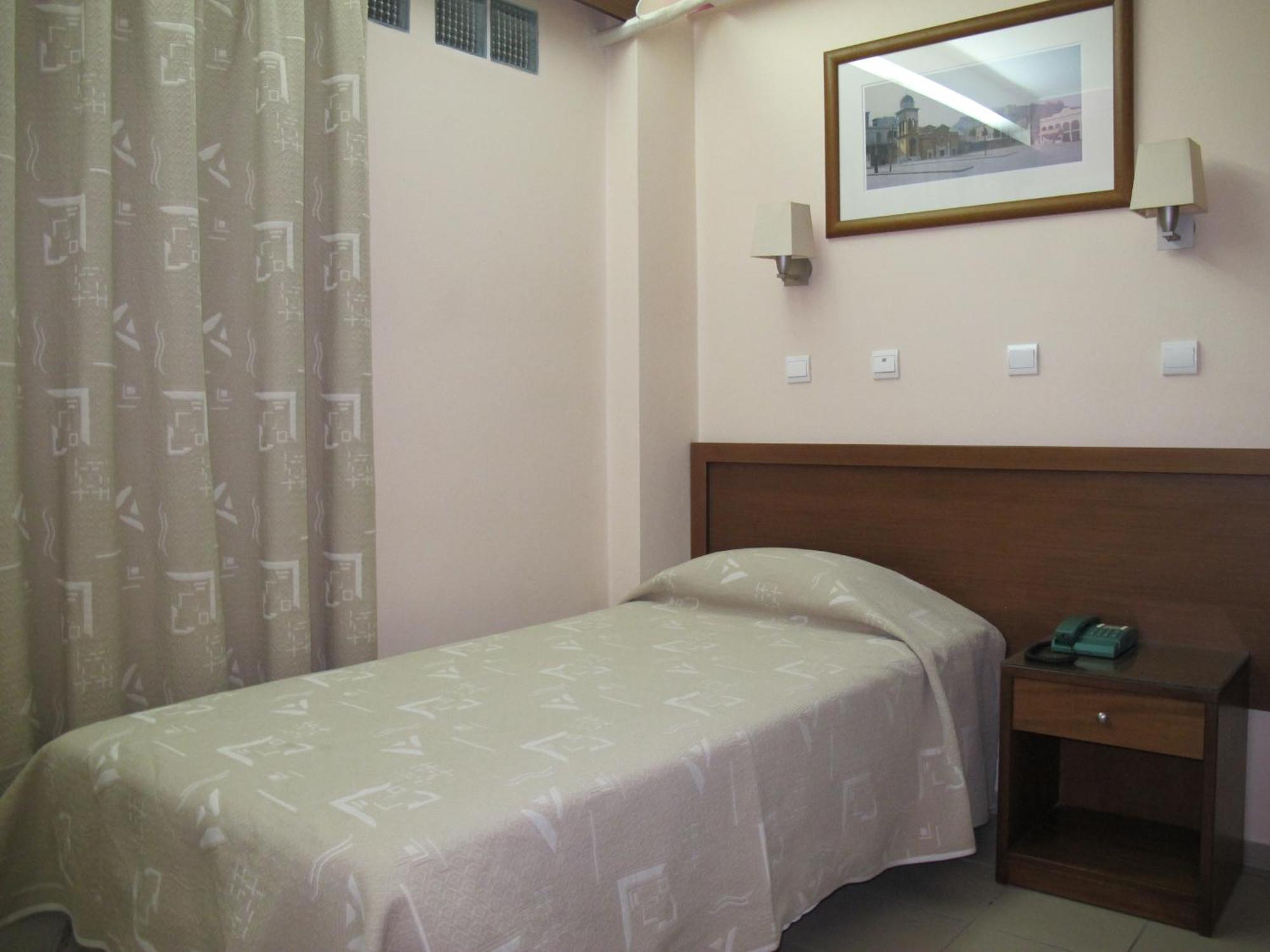 Ιnterior Single Room Non-Smoking
