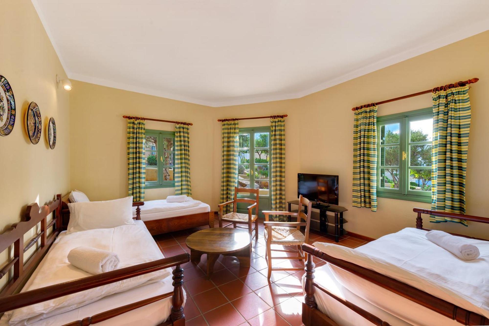 Family Bungalow Suite Garden View