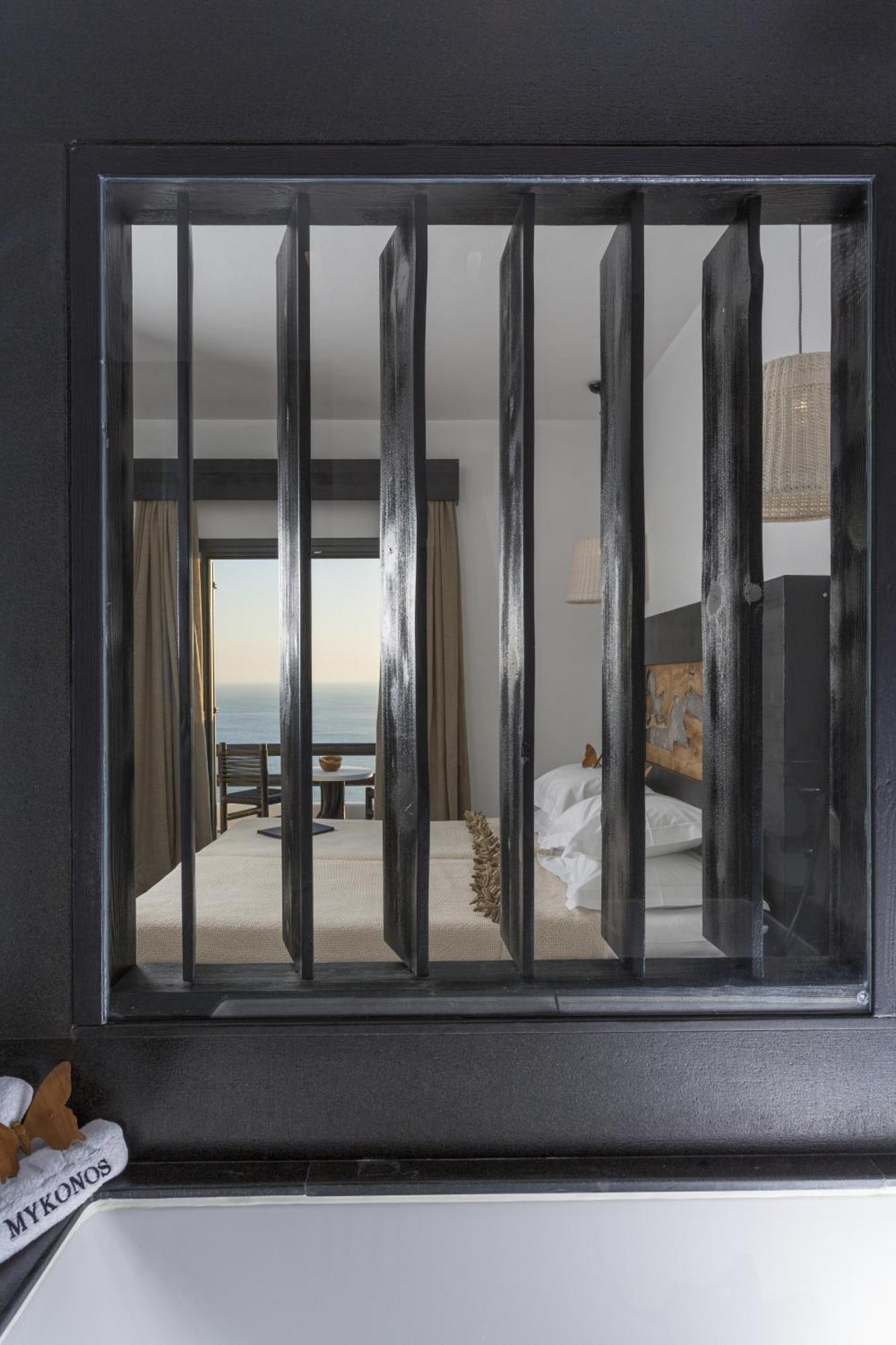 Signature Retreat Sea View