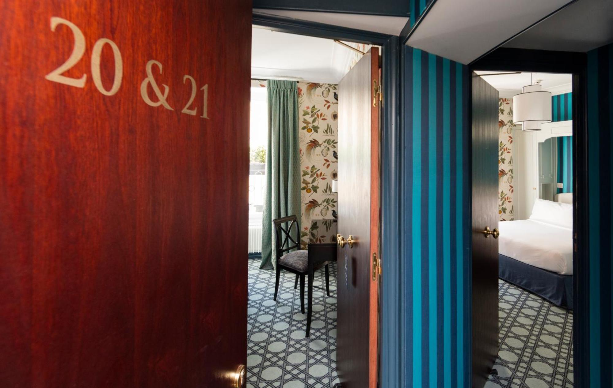 Two Connecting Double Rooms Bath