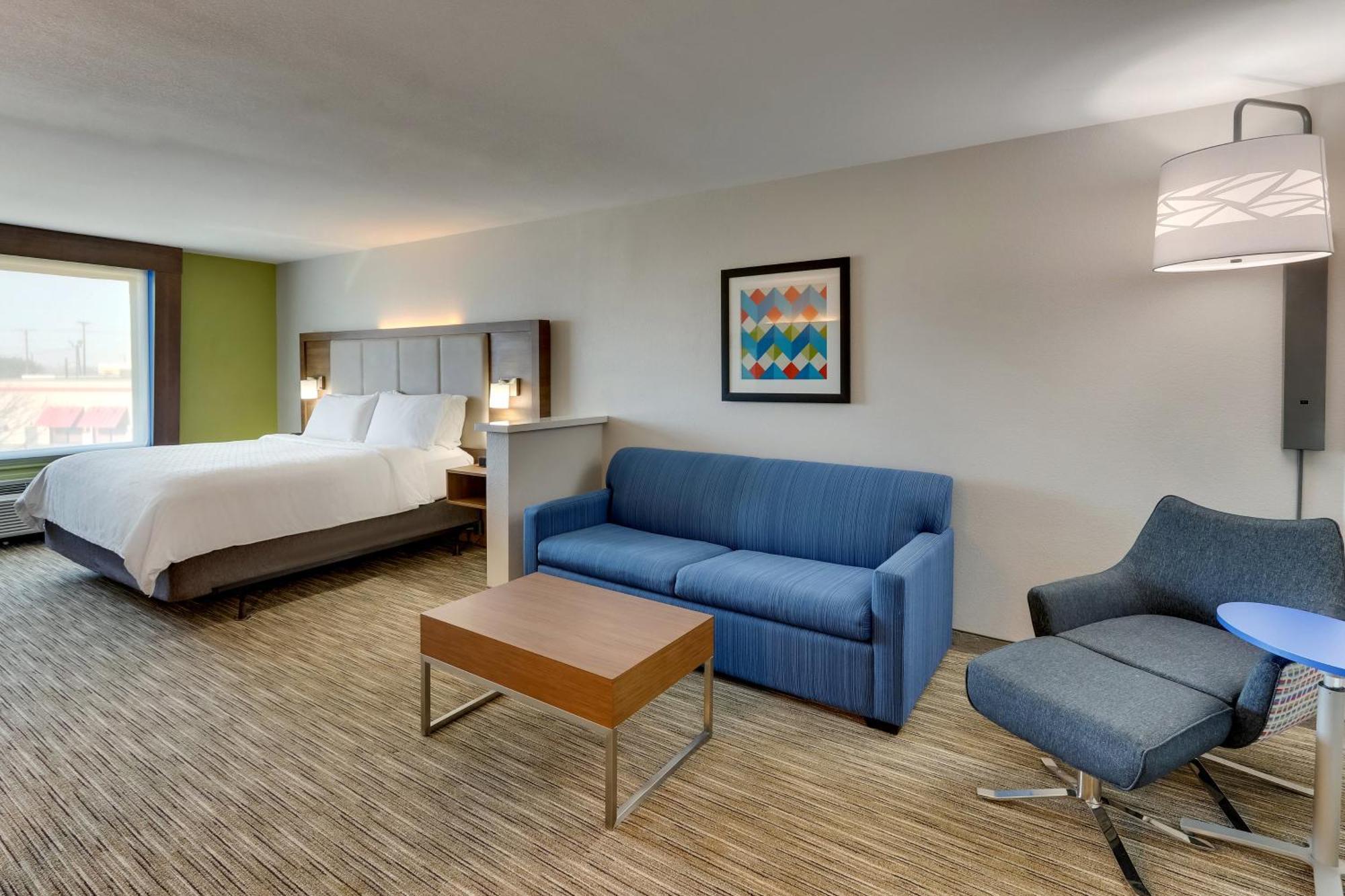 King Room Mobility Access or Hearing Accessible