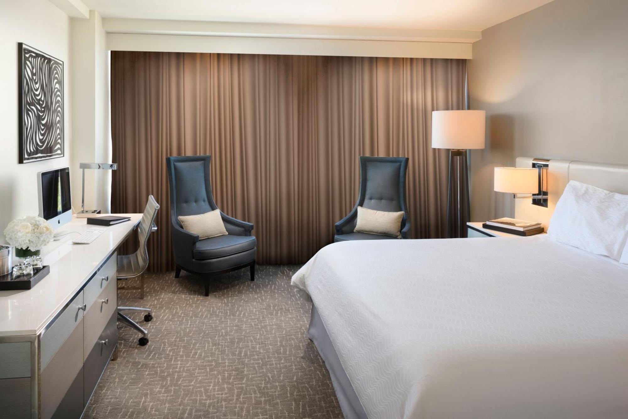 Standard Zimmer mit Kingsize-Bett