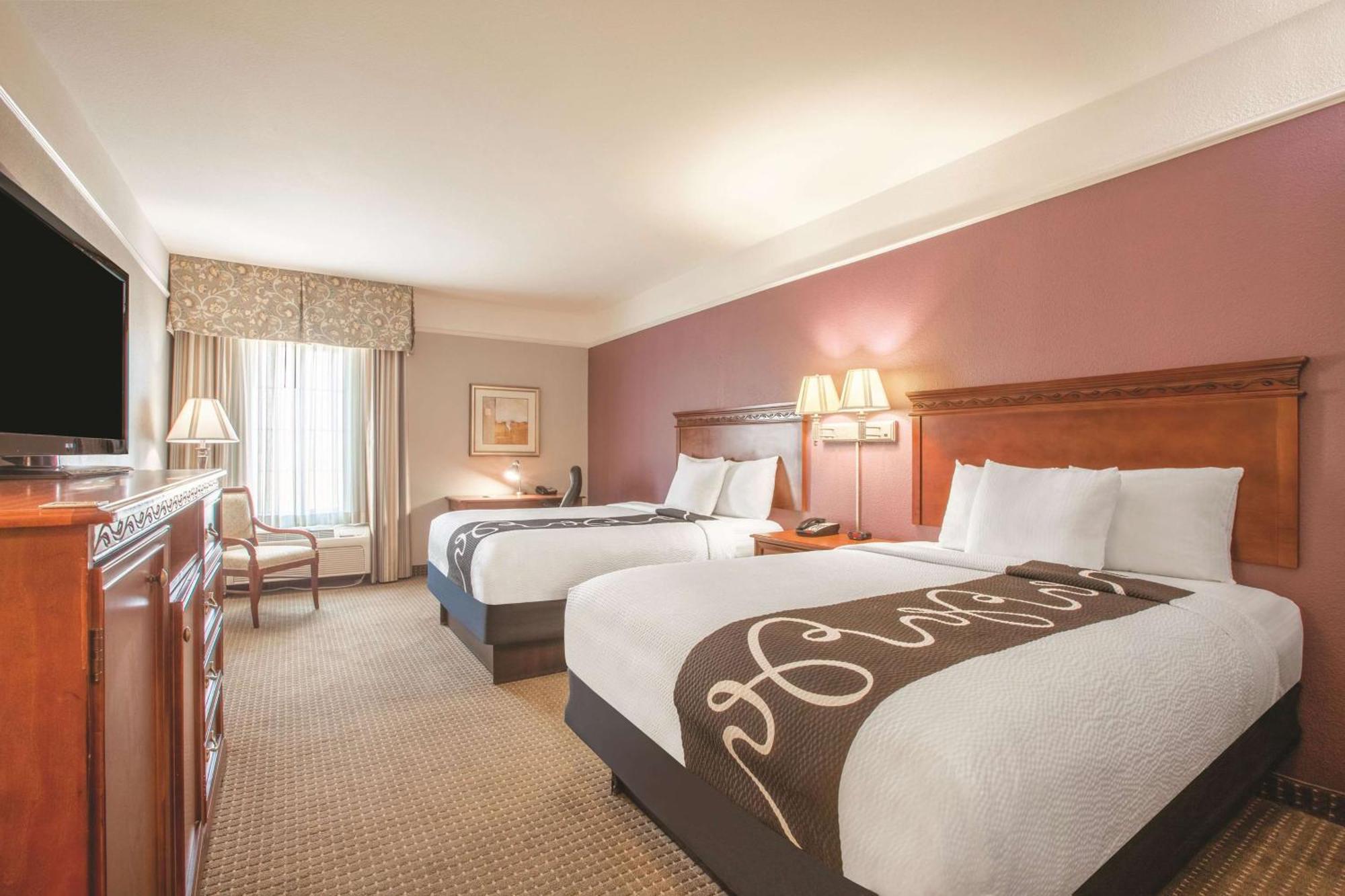 Queen Room Two Queen Beds Disability Access