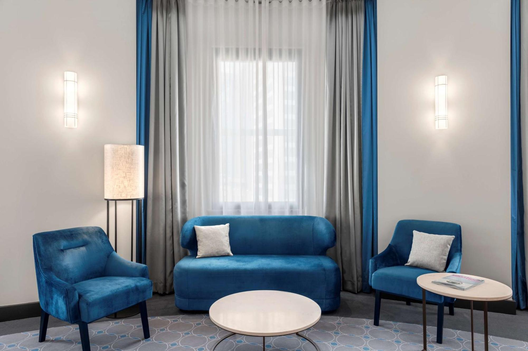 Suite Studio Paradox Lit King-Size avec Spa
