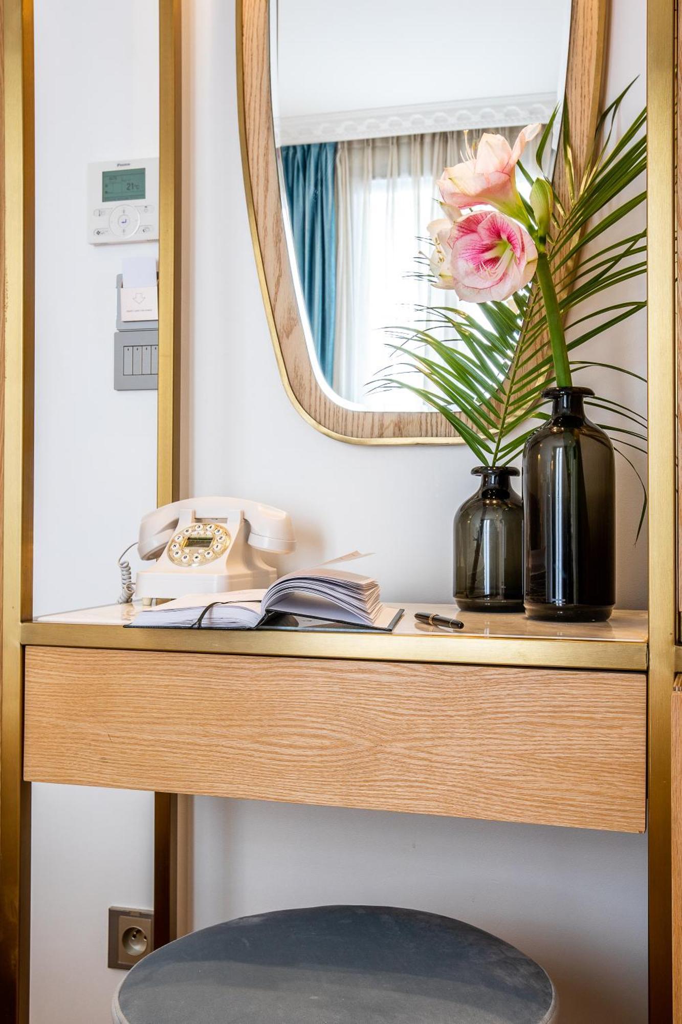 Traditional Twin Room