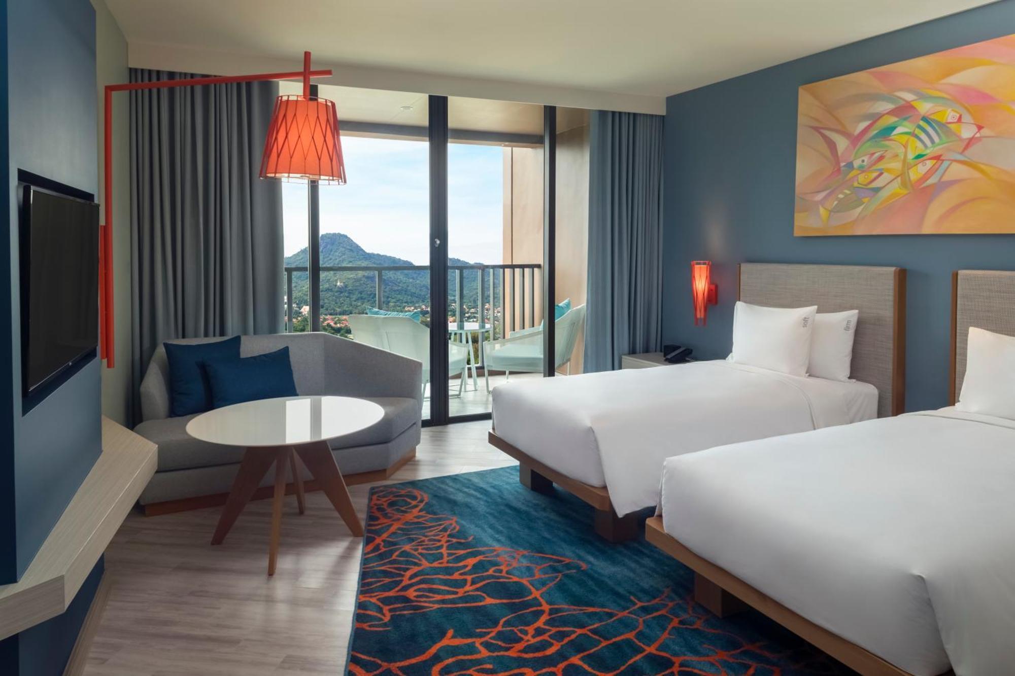 Standard Zimmer mit 2 Einzelbetten und Bergblick