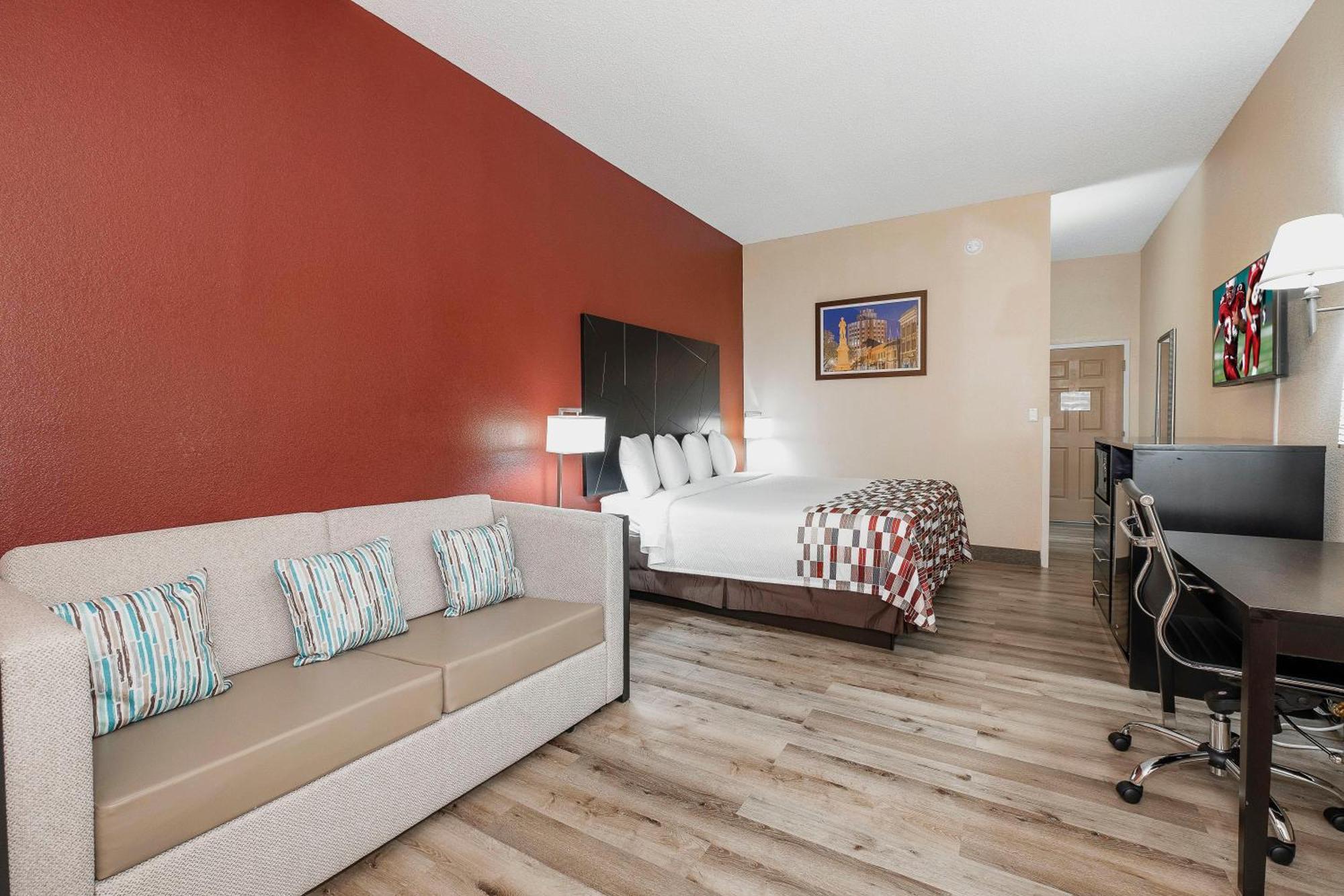 Superior King Room Sofa Bed Non-Smoking