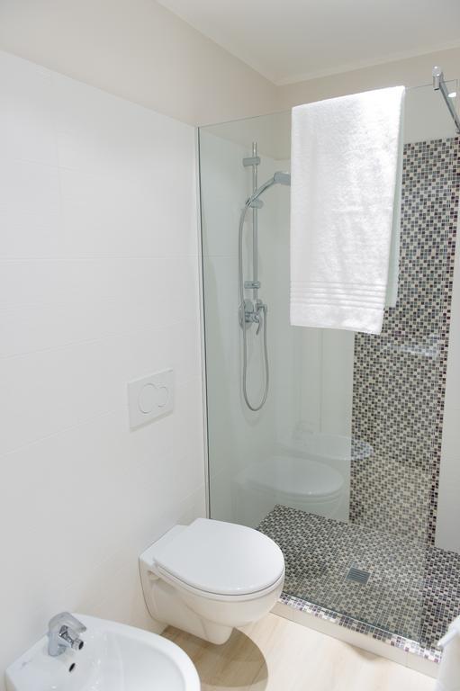 Camera Matrimoniale/Doppia con Letti Singoli con Bagno Privato