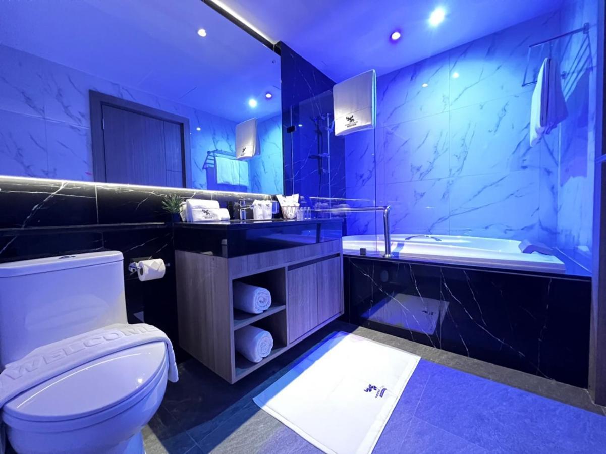 Family Room Bath