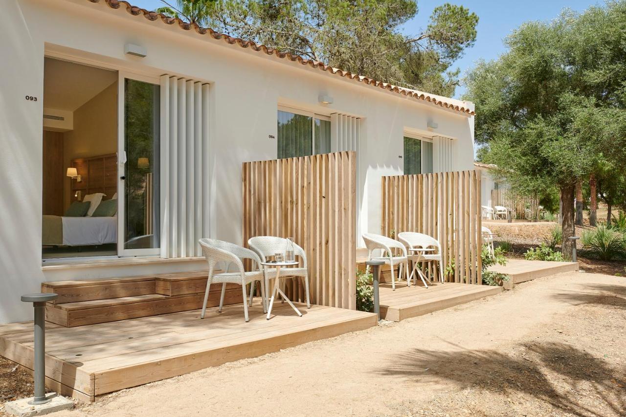 Bungalow with Garden View,1291283704:JPEG