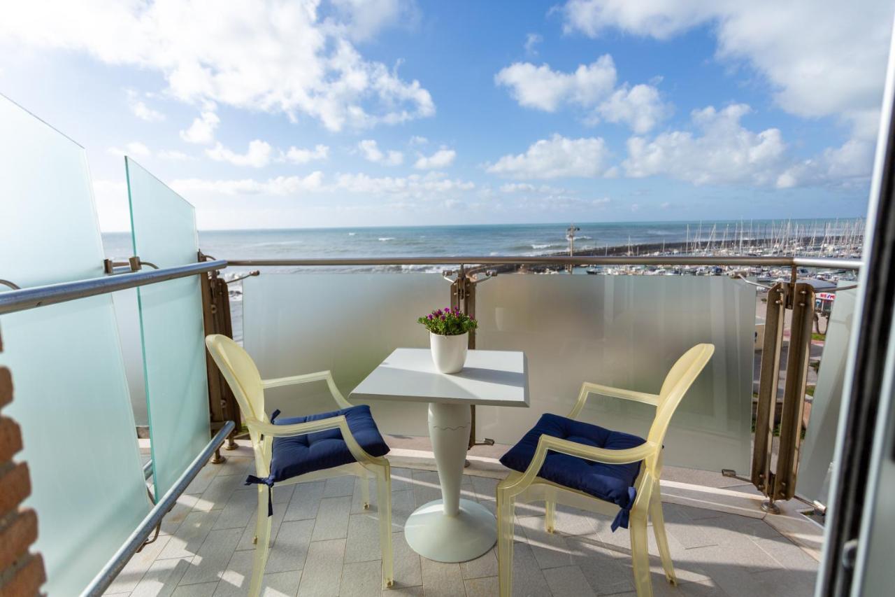 Double or Twin Room Balcony Sea View