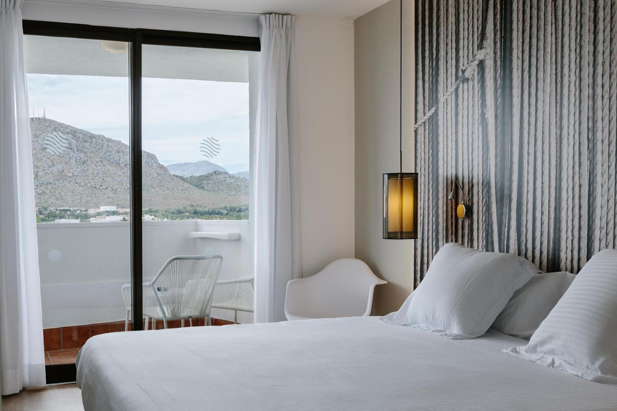 Double or Twin Room Pool View