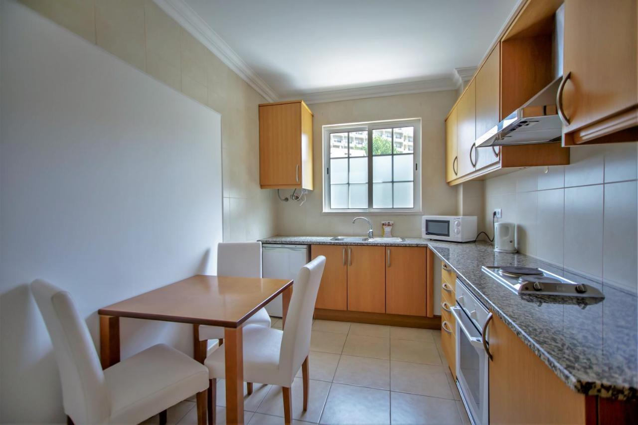 Apartment no balcony
