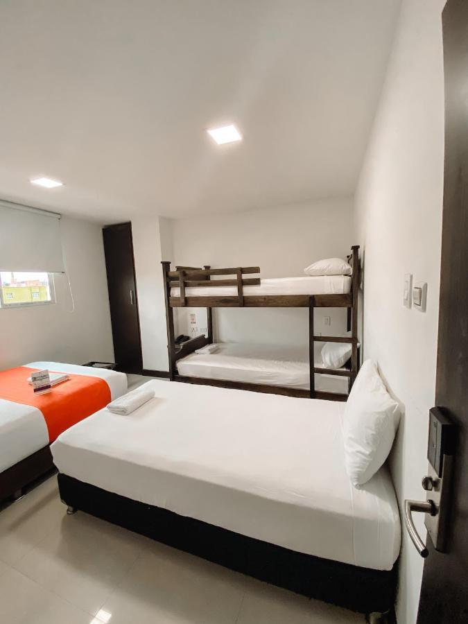 Family Double Room,539909358:JPEG