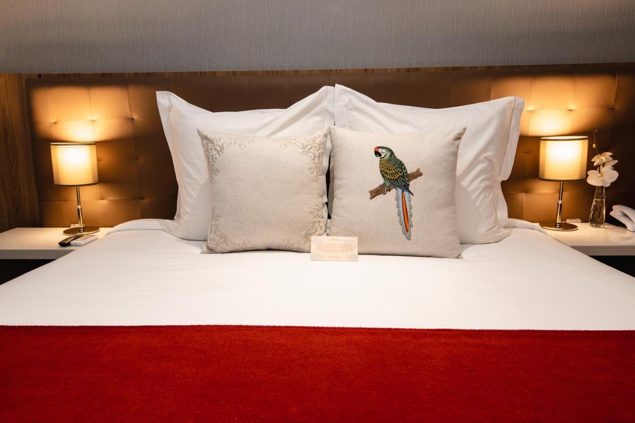 Deluxe Room,1350239800:JPEG