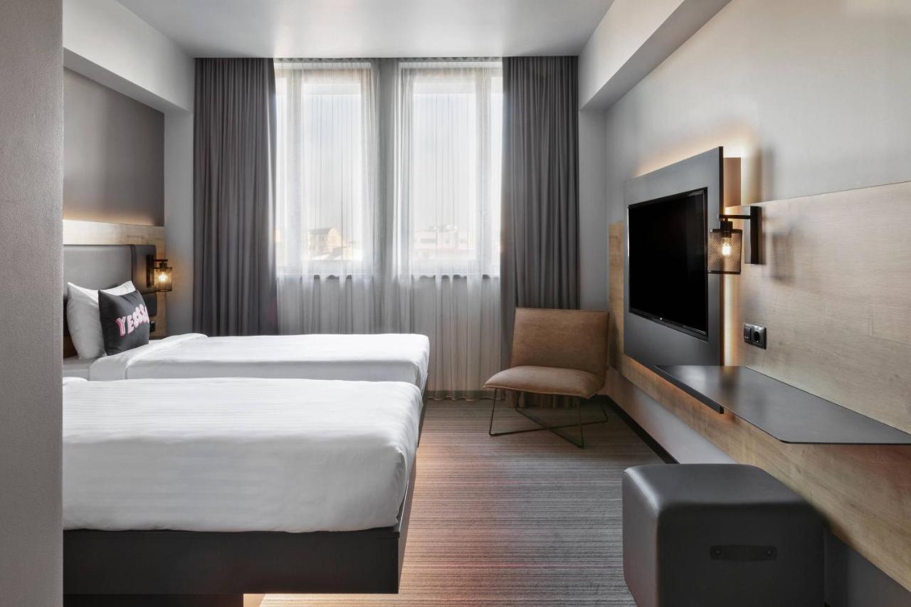 Moxy Standard Guest room 2 Twin or Single Beds,1356338054:JPEG